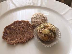 Печенье и конфета сыроедные (живые)